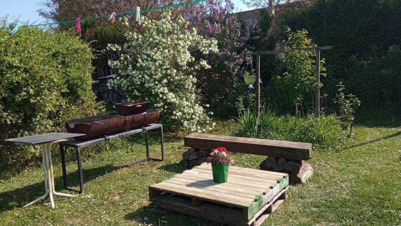 B&B Du Cerisier, Diner Sur Demande Noyers  Экстерьер фото